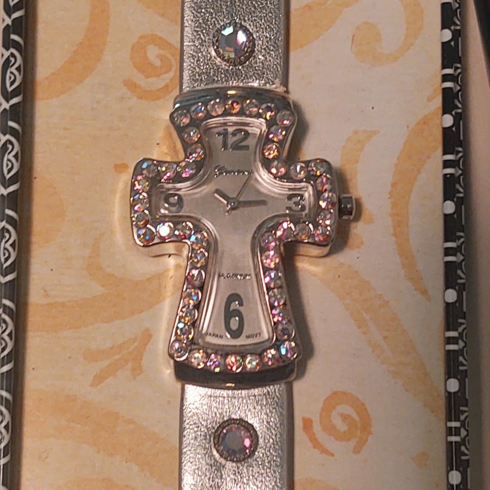 Brighton Crystal Cross Watch in Original Tin.  Needs Battery.